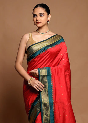 Red Kanjivaram Silk Saree With Blouse Piece