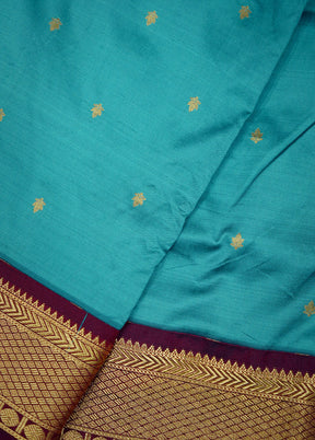 Green Kanjivaram Silk Saree With Blouse Piece