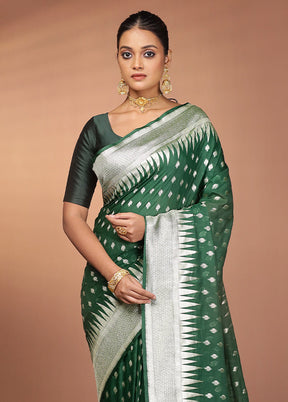 Green Georgette Saree With Blouse Piece