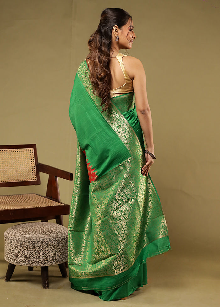 Green Dupion Silk Saree With Blouse Piece