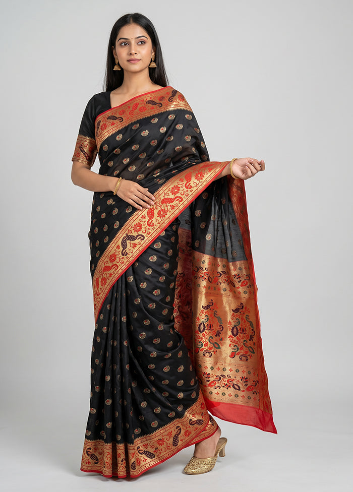 Black Kanjivaram Silk Saree With Blouse Piece
