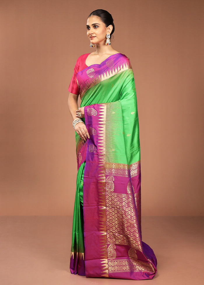 Green Handloom Kanjivaram Pure Silk Saree With Blouse Piece