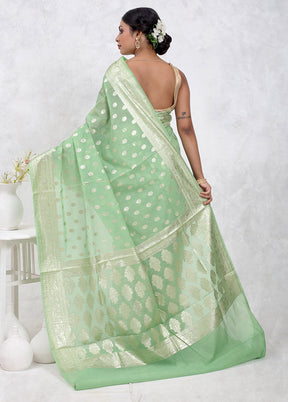 Green Pure Cotton Saree With Blouse Piece