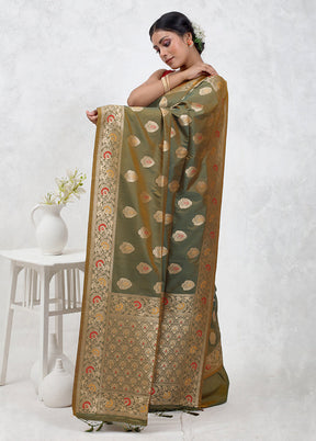 Green Dupion Silk Saree With Blouse Piece