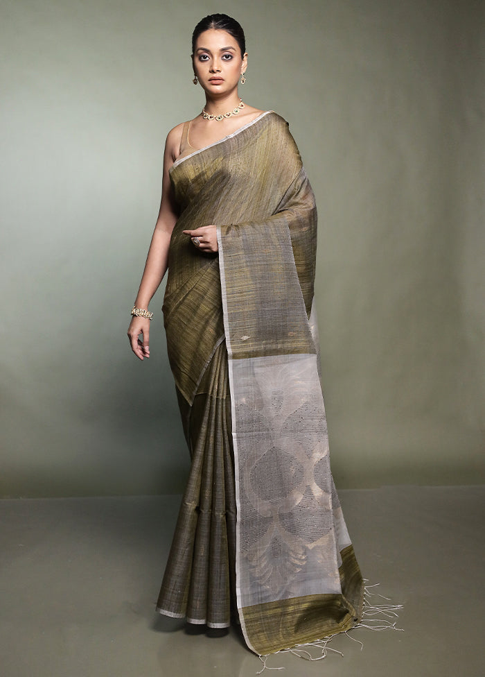 Grey Handloom Matka Pure Silk Saree With Blouse Piece