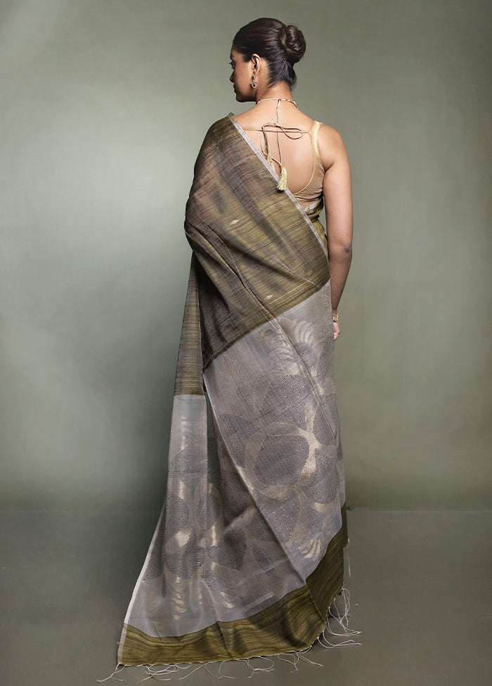 Grey Handloom Matka Pure Silk Saree With Blouse Piece