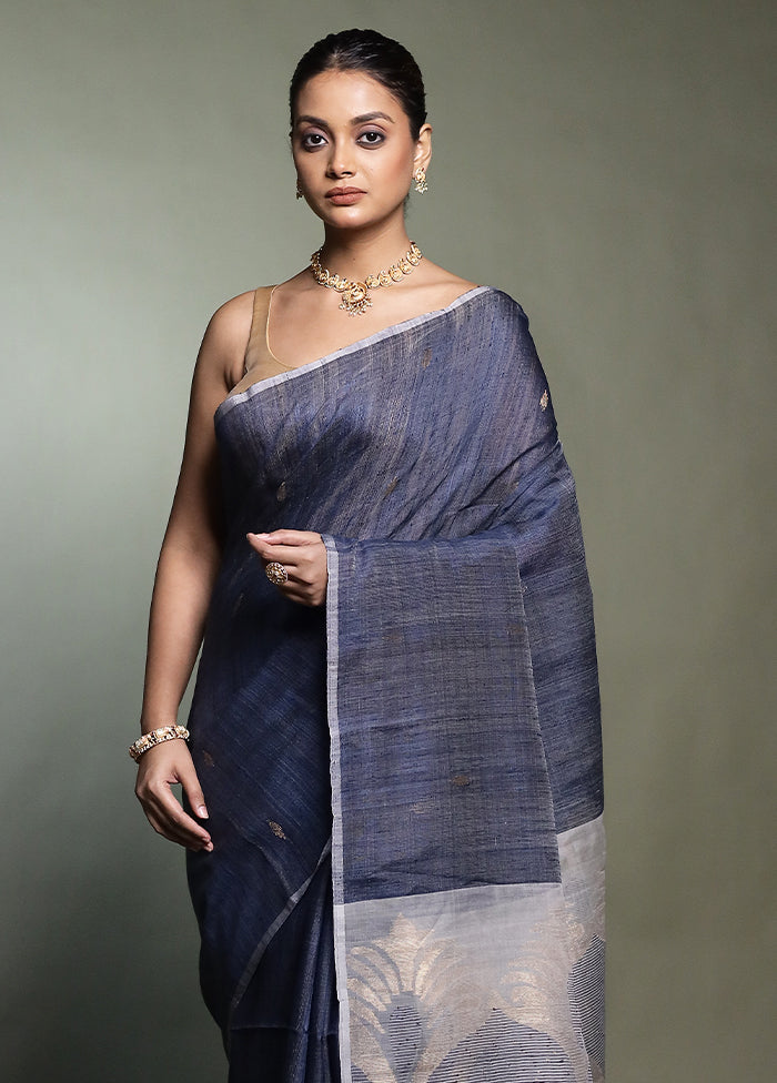Grey Handloom Matka Pure Silk Saree With Blouse Piece