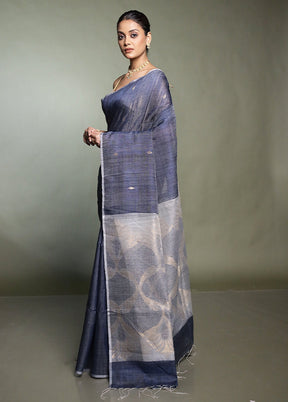 Grey Handloom Matka Pure Silk Saree With Blouse Piece