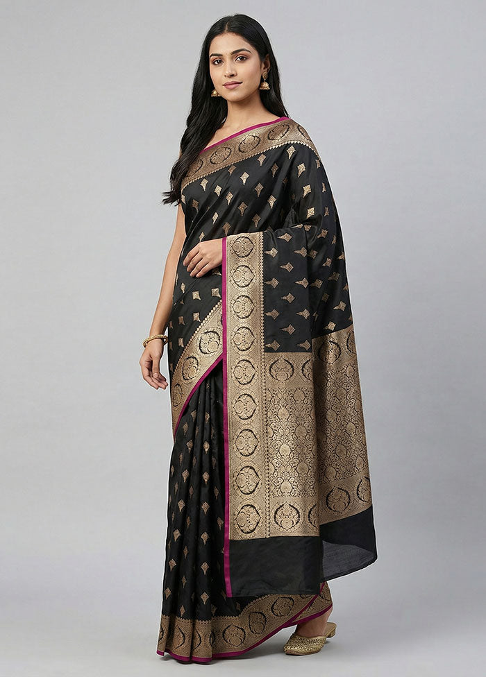 Black Banarasi Silk Saree With Blouse Piece