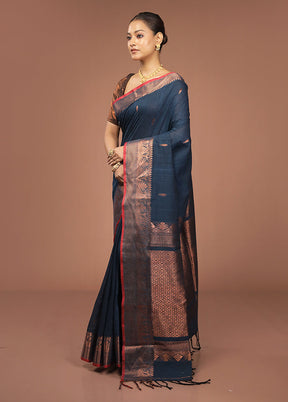 Blue Matka Silk Saree With Blouse Piece