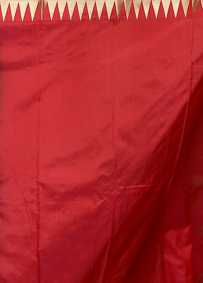 Red Kanjivaram Silk Saree With Blouse Piece