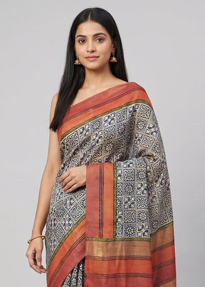 Red Printed Pure Silk Saree Without Blouse Piece