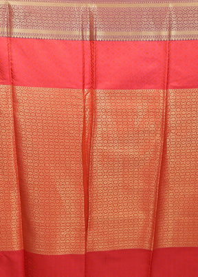 Green Kora Silk Saree With Blouse Piece