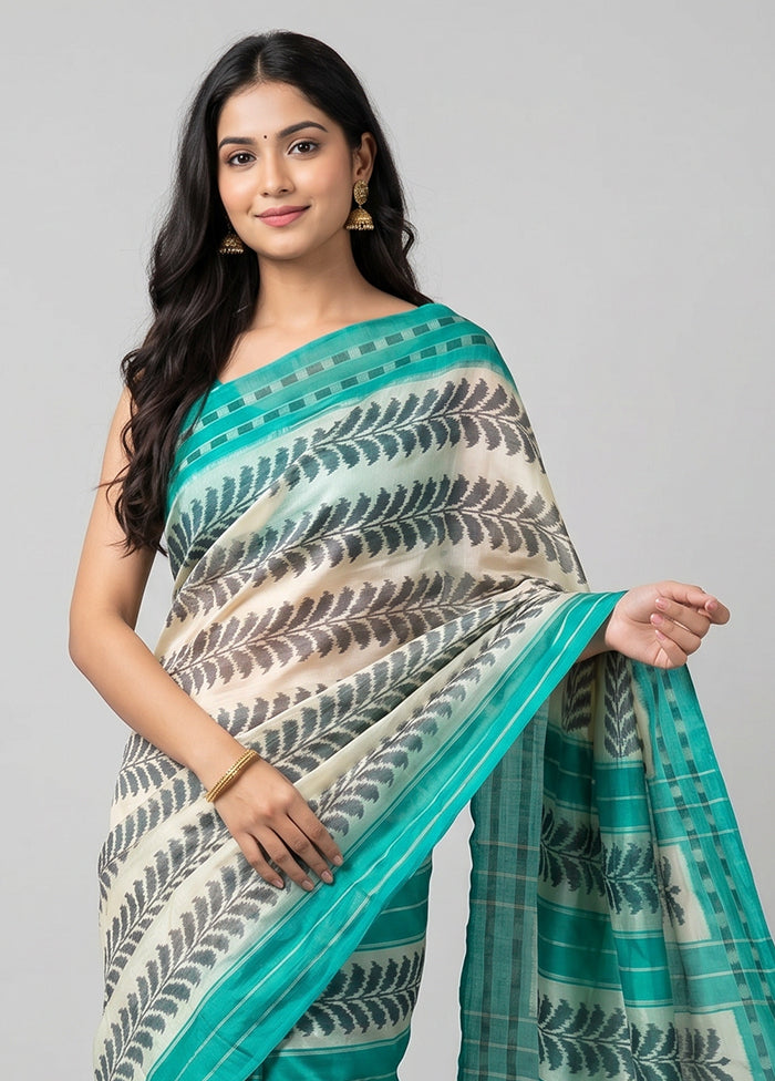 Cream Handloom Ikkat Pure Silk Saree With Blouse Piece