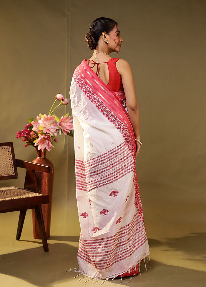 White Khadi Cotton Saree With Blouse Piece