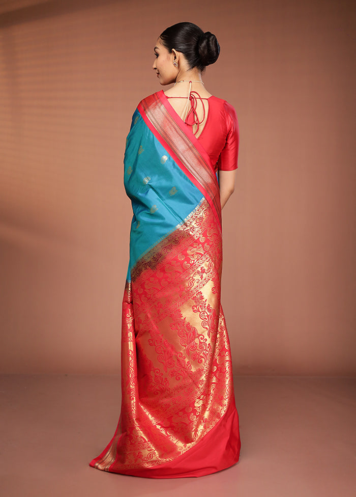 Green Kanjivaram Silk Saree With Blouse Piece