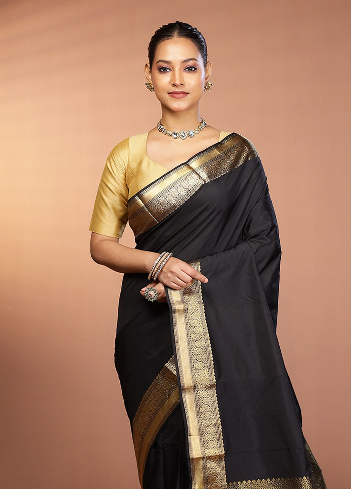 Black Kanjivaram Silk Saree With Blouse Piece
