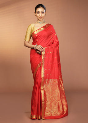 Red Kanjivaram Silk Saree With Blouse Piece