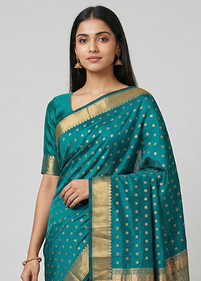 Green Kanjivaram Silk Saree With Blouse Piece