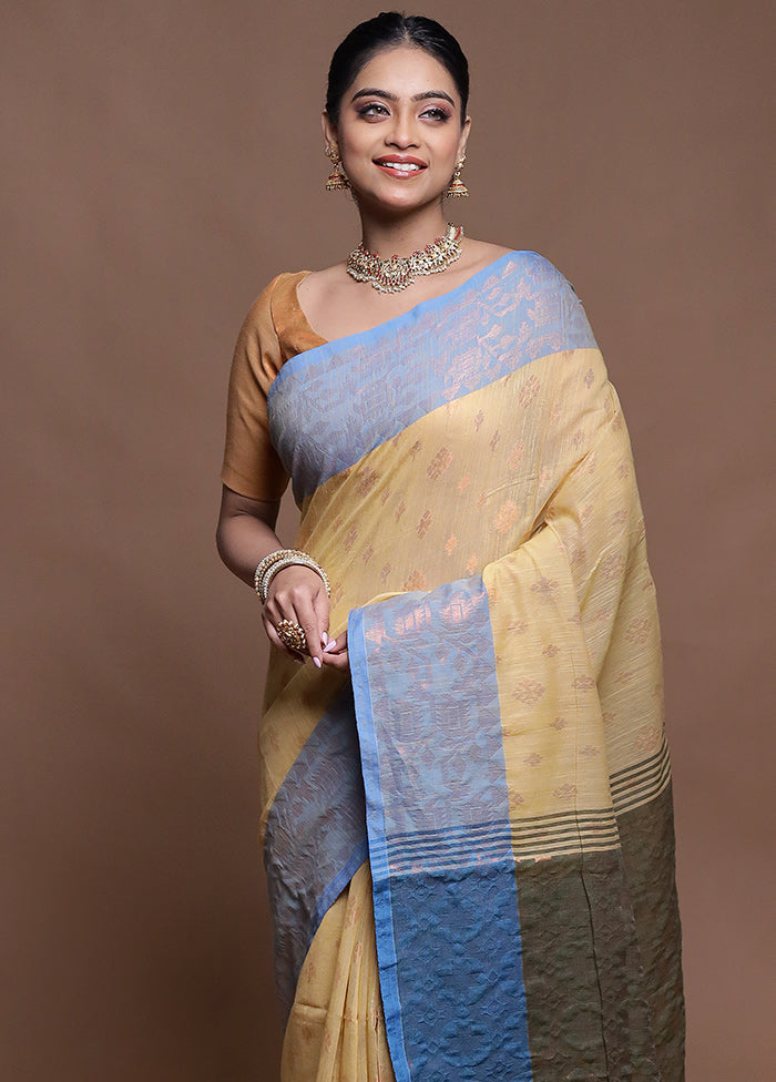 Cream Cotton Saree With Blouse Piece