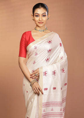 White Handloom Tussar Pure Silk Saree With Blouse Piece