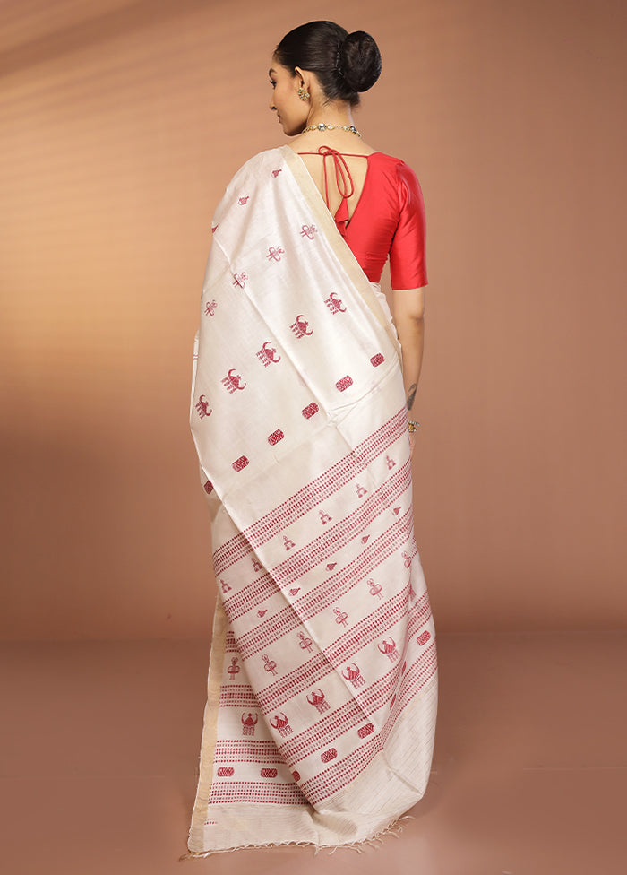 White Handloom Tussar Pure Silk Saree With Blouse Piece