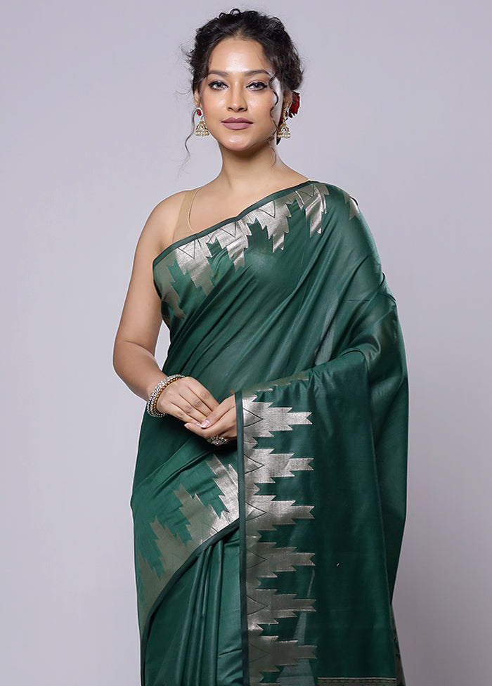 Green Cotton Saree With Blouse Piece