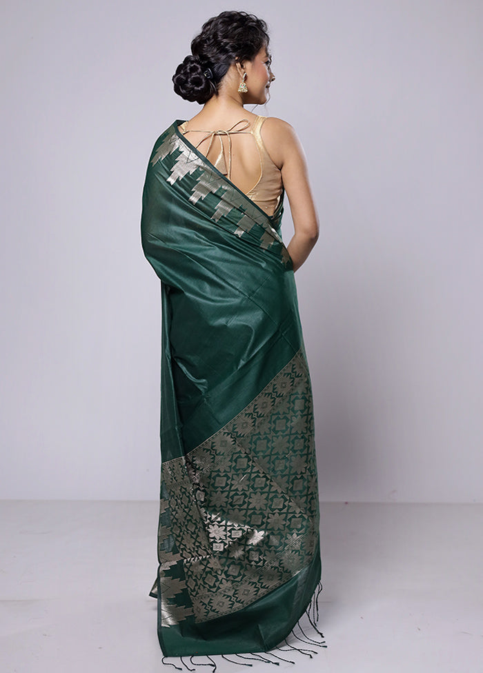 Green Cotton Saree With Blouse Piece