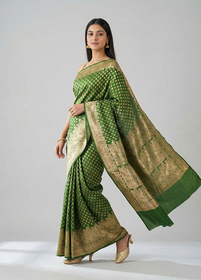 Green Handloom Banarasi Pure Silk Saree With Blouse Piece