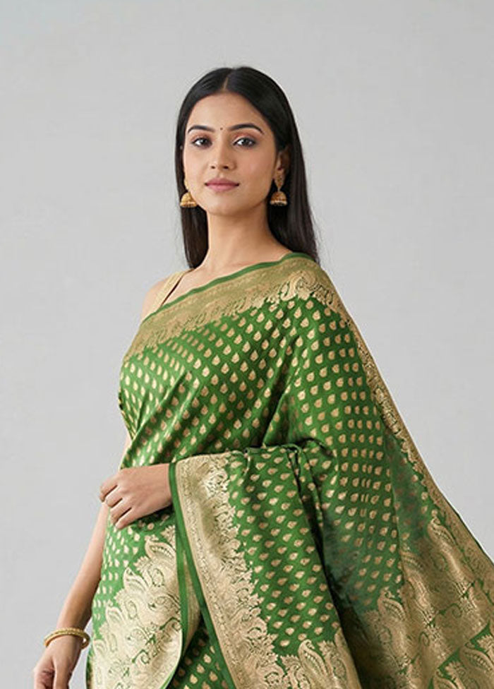 Green Handloom Banarasi Pure Silk Saree With Blouse Piece