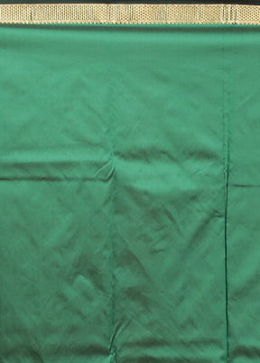 Green Kanjivaram Silk Saree With Blouse Piece