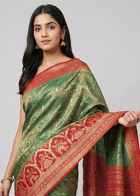 Green Dupion Silk Saree With Blouse Piece