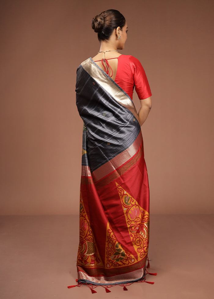 Grey Tussar Silk Saree With Blouse Piece