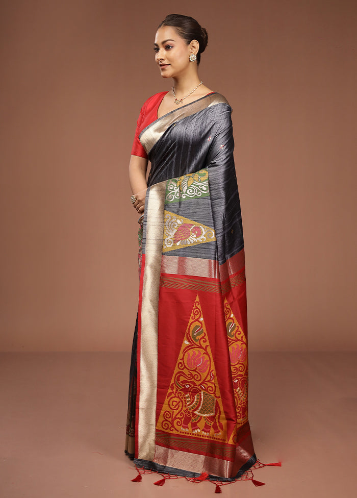 Grey Tussar Silk Saree With Blouse Piece