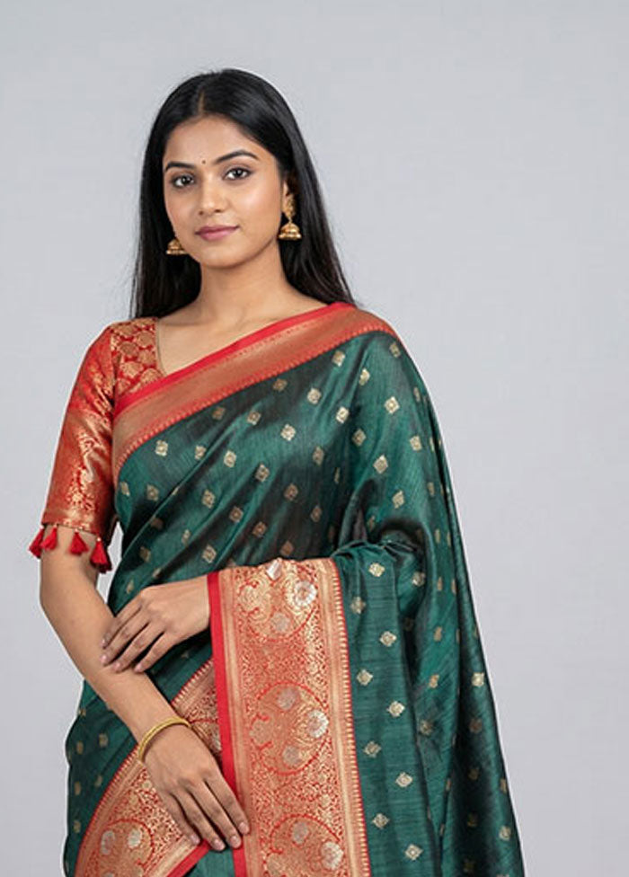 Green Dupion Silk Saree With Blouse Piece