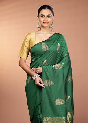Green Kanjivaram Silk Saree With Blouse Piece
