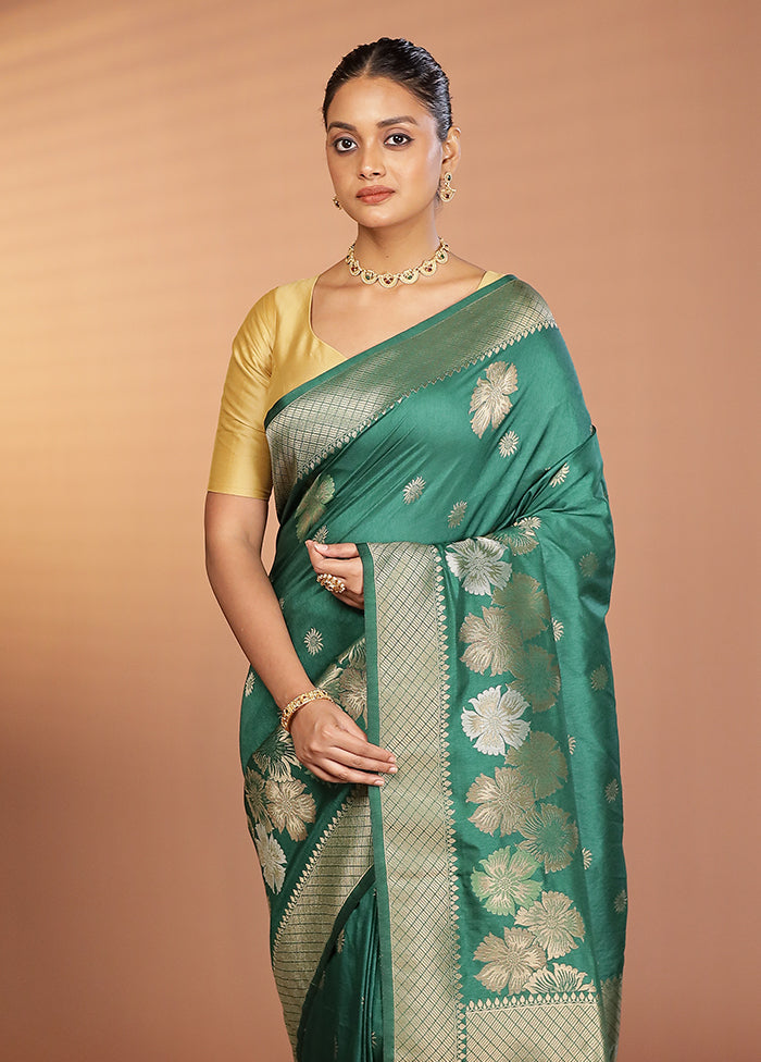 Green Dupion Silk Saree With Blouse Piece