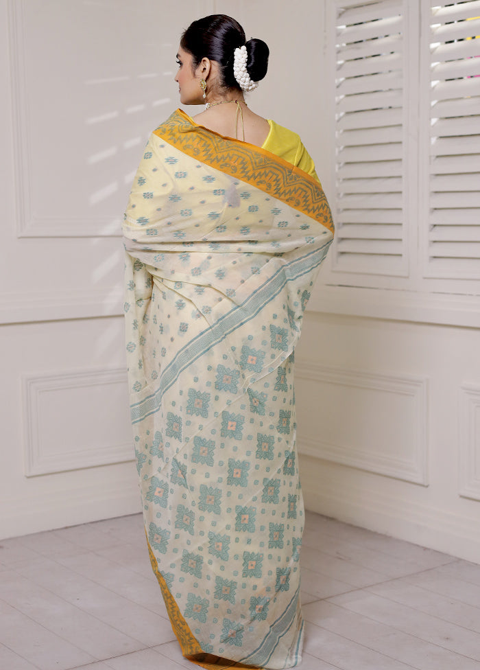 Cream Cotton Saree With Blouse Piece
