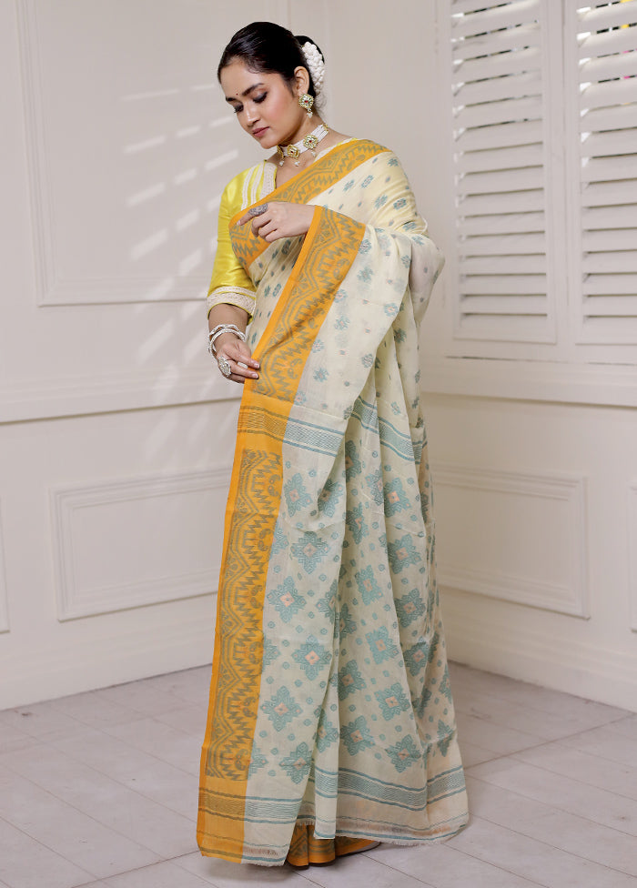 Cream Cotton Saree With Blouse Piece