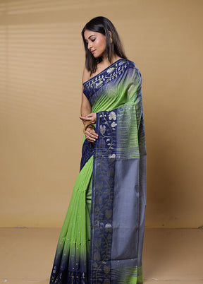 Green Cotton Saree With Blouse Piece