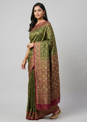 Green Tanchoi Silk Saree With Blouse Piece