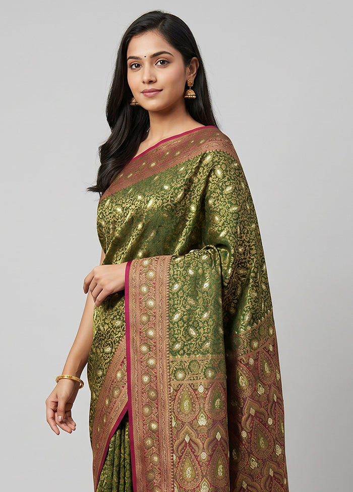 Green Tanchoi Silk Saree With Blouse Piece