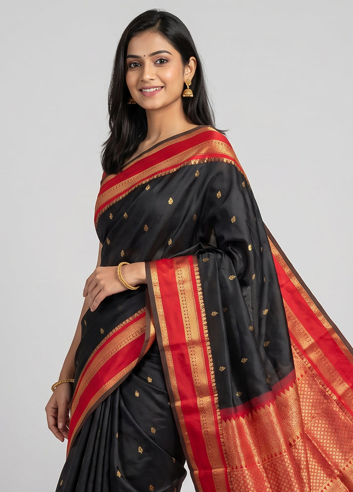 Black Handloom Kanchipuram Pure Silk Saree With Blouse Piece