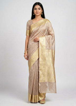 Cream Handloom Banarasi Pure Silk Saree With Blouse Piece