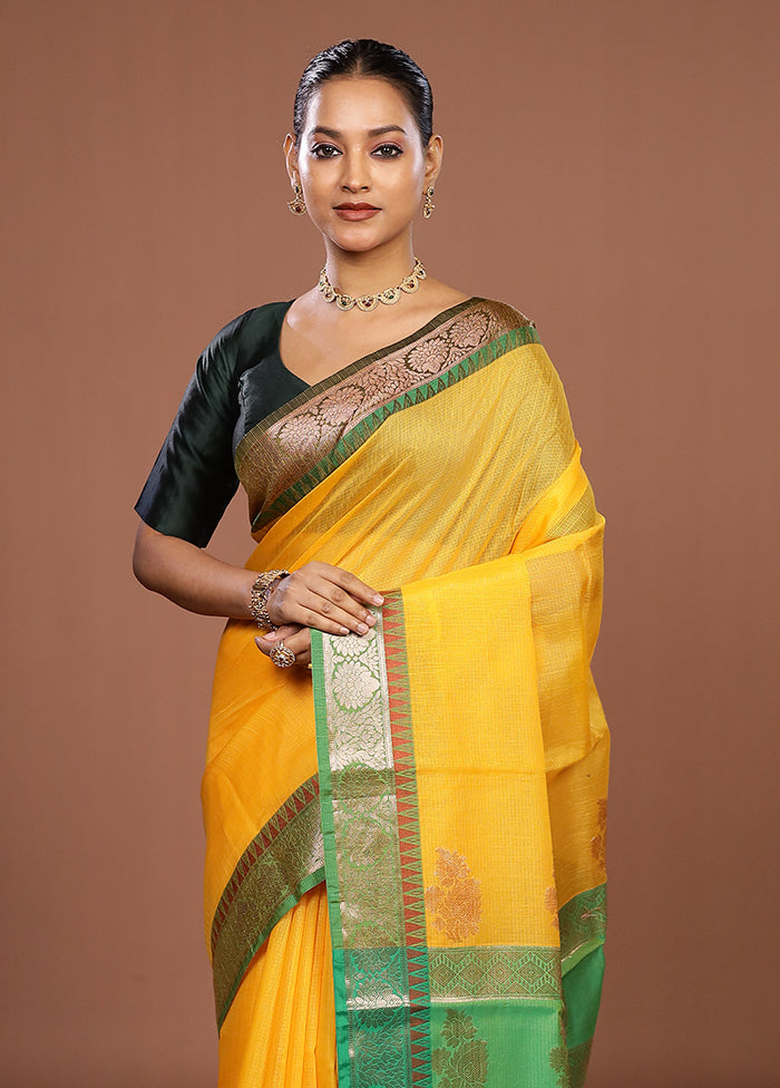 Yellow Cotton Saree With Blouse Piece