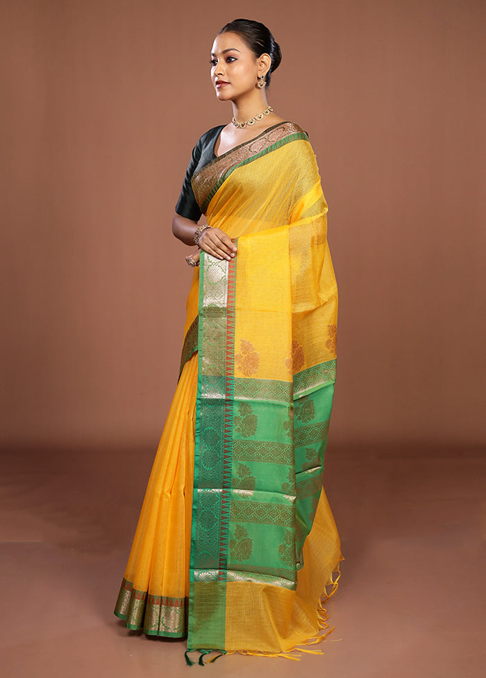 Yellow Cotton Saree With Blouse Piece