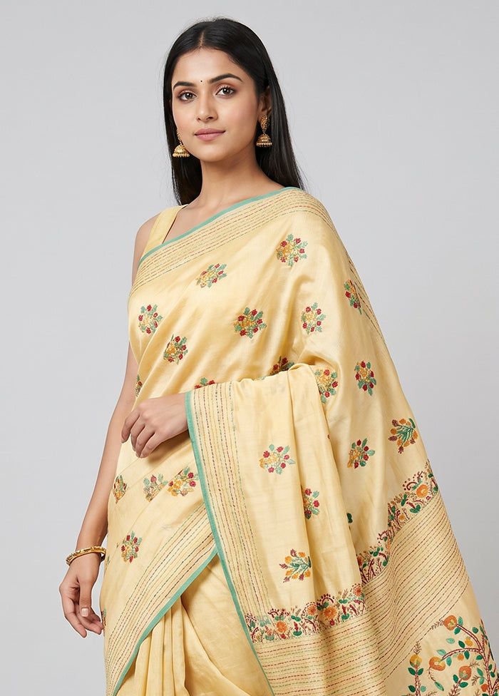 Cream Handloom Tussar Pure Silk Saree With Blouse Piece