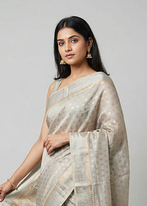 Grey Handloom Dupion Silk Saree With Blouse Piece