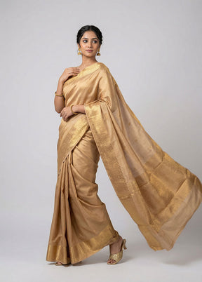 Cream Handloom Kanchipuram Pure Silk Saree With Blouse Piece