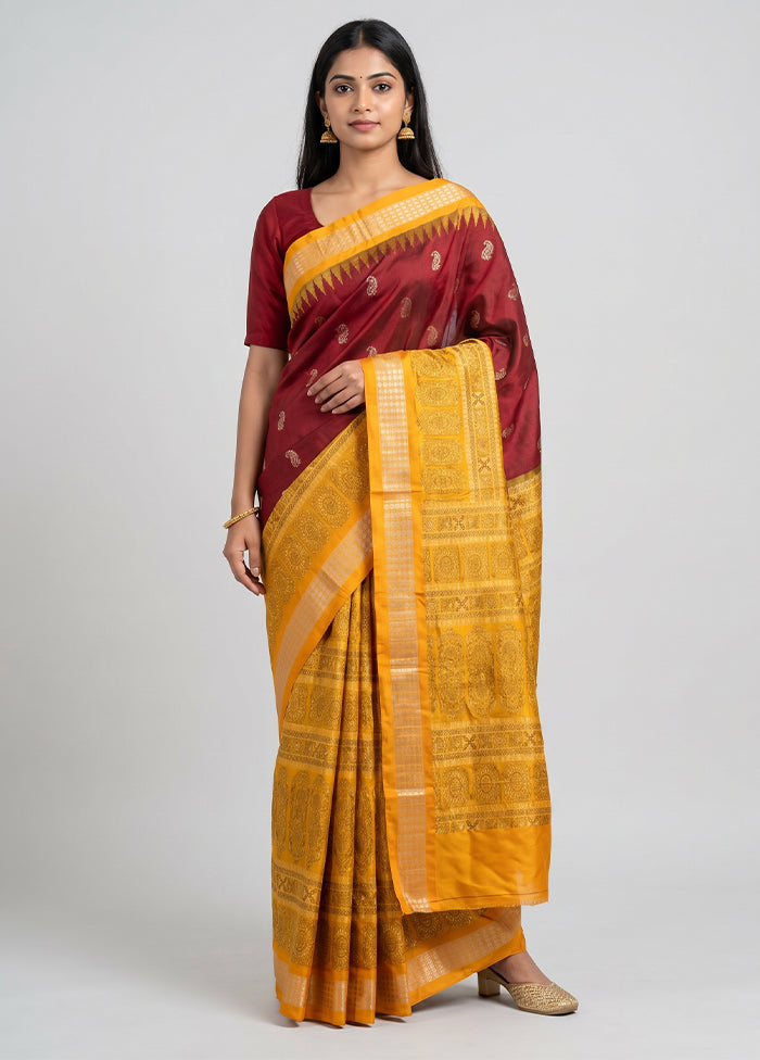 Red Handloom Bomkai Pure Silk Saree With Blouse Piece